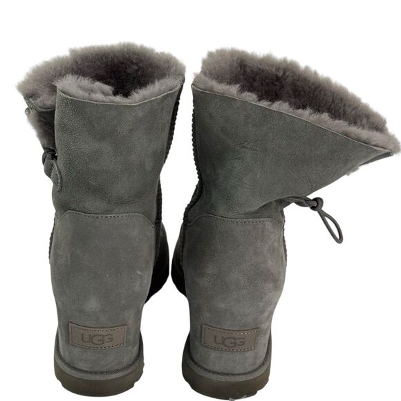 Ugg Classic Femme Toggle Wedge Boot Women Size 10 Suede Ankle Gray 113479 - Picture 3 of 14